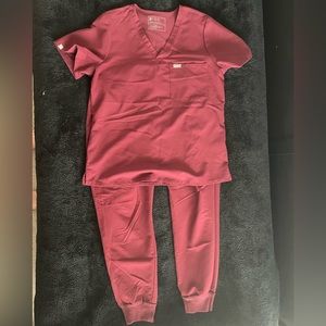 Burgundy Figs Scrub set